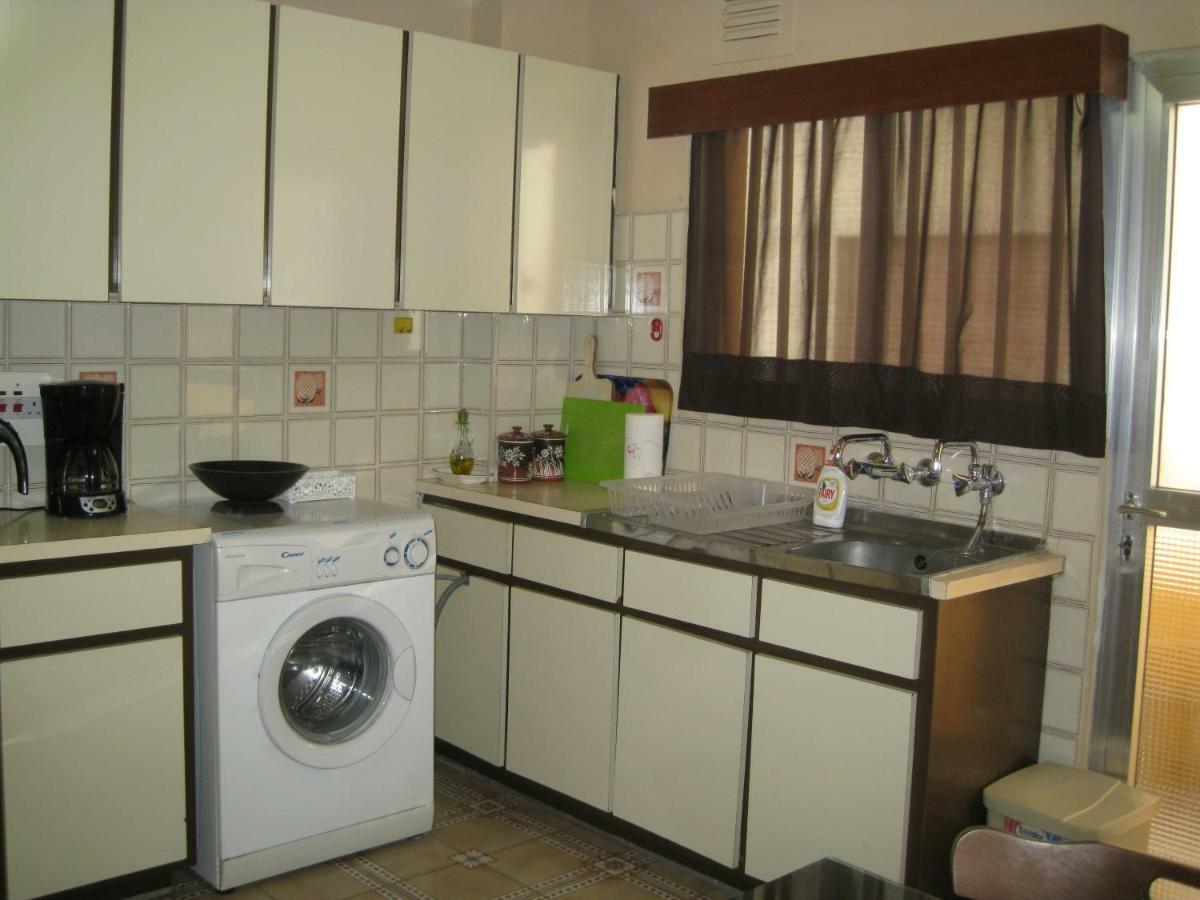 Ferienwohnung Mediterranean Breeze Limassol Exterior foto